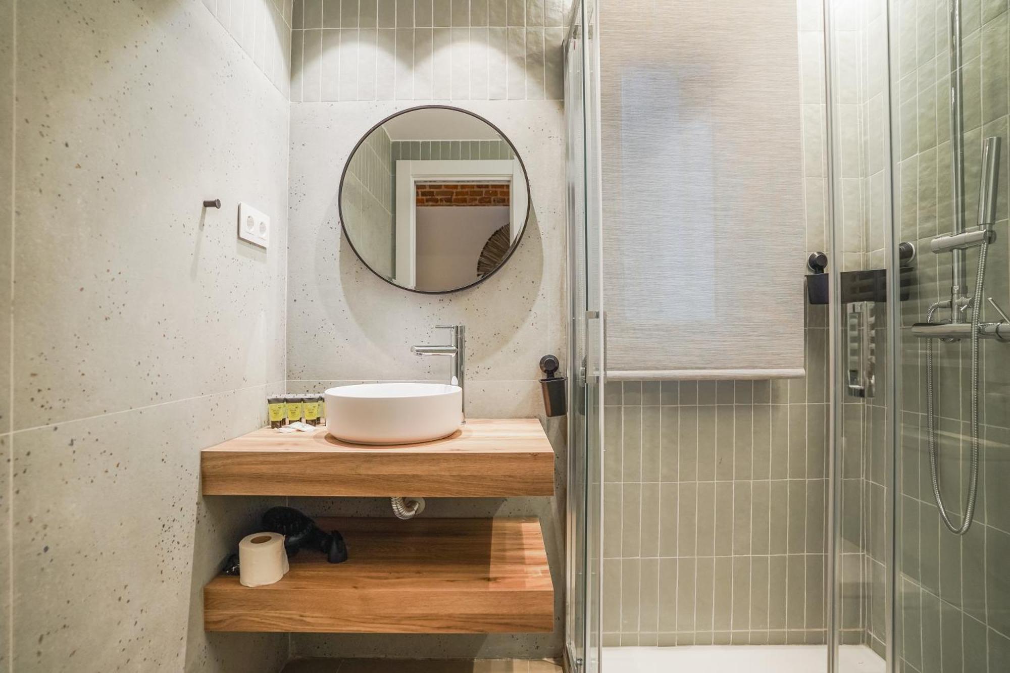 Modern Apartment-2Bedrooms 1Bath-Cuatro Caminos Madrid Esterno foto