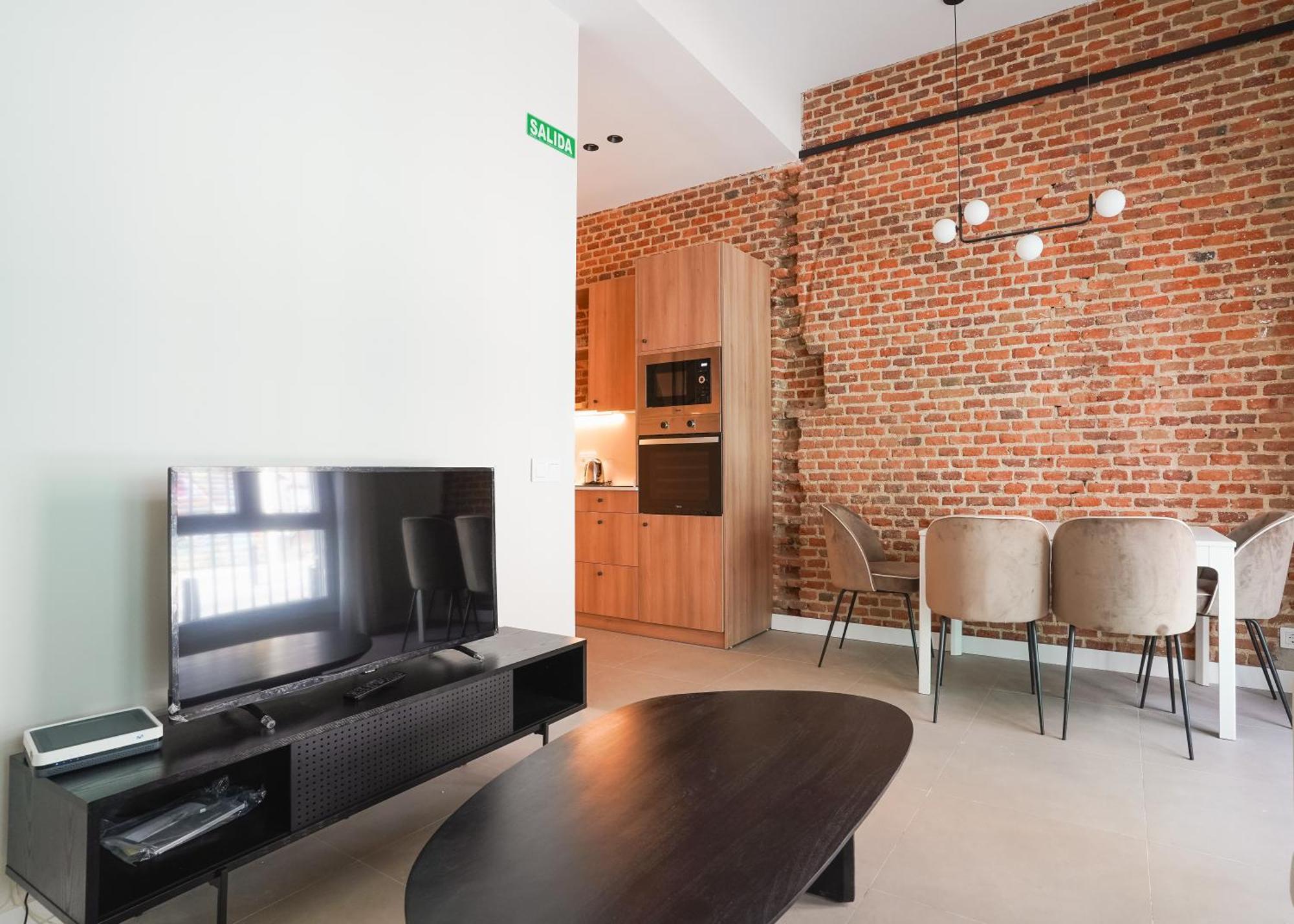 Modern Apartment-2Bedrooms 1Bath-Cuatro Caminos Madrid Esterno foto