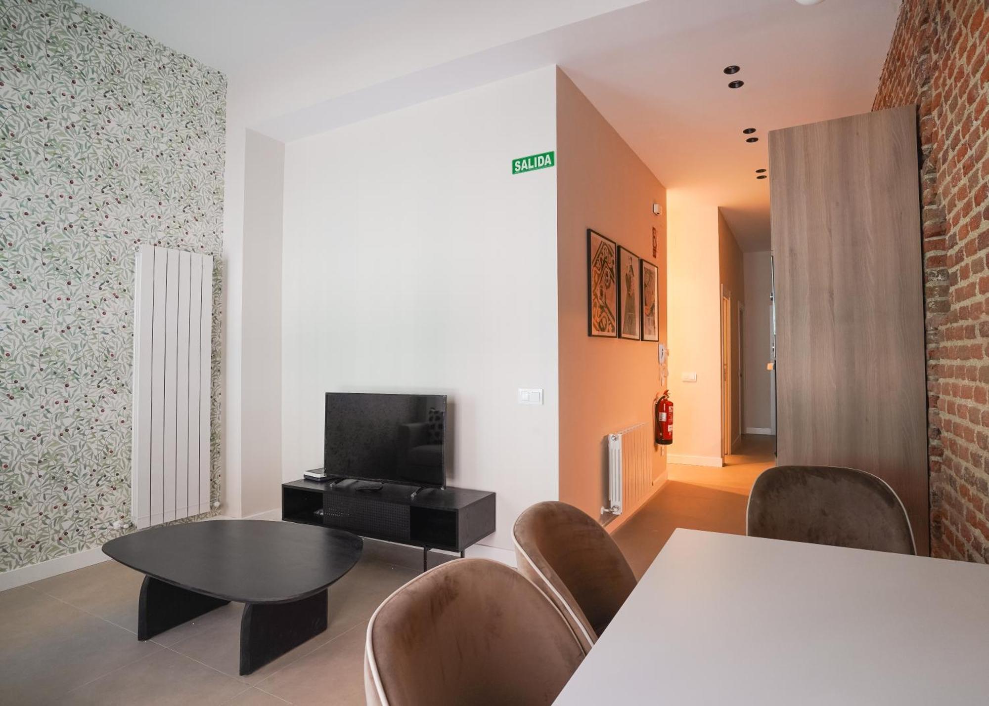 Modern Apartment-2Bedrooms 1Bath-Cuatro Caminos Madrid Esterno foto